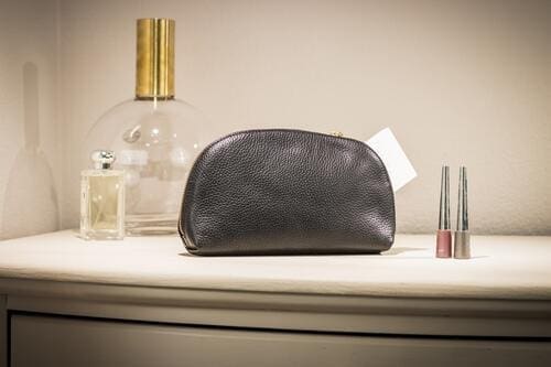 Kiko - Leather Travel Case - Medium - Image 7